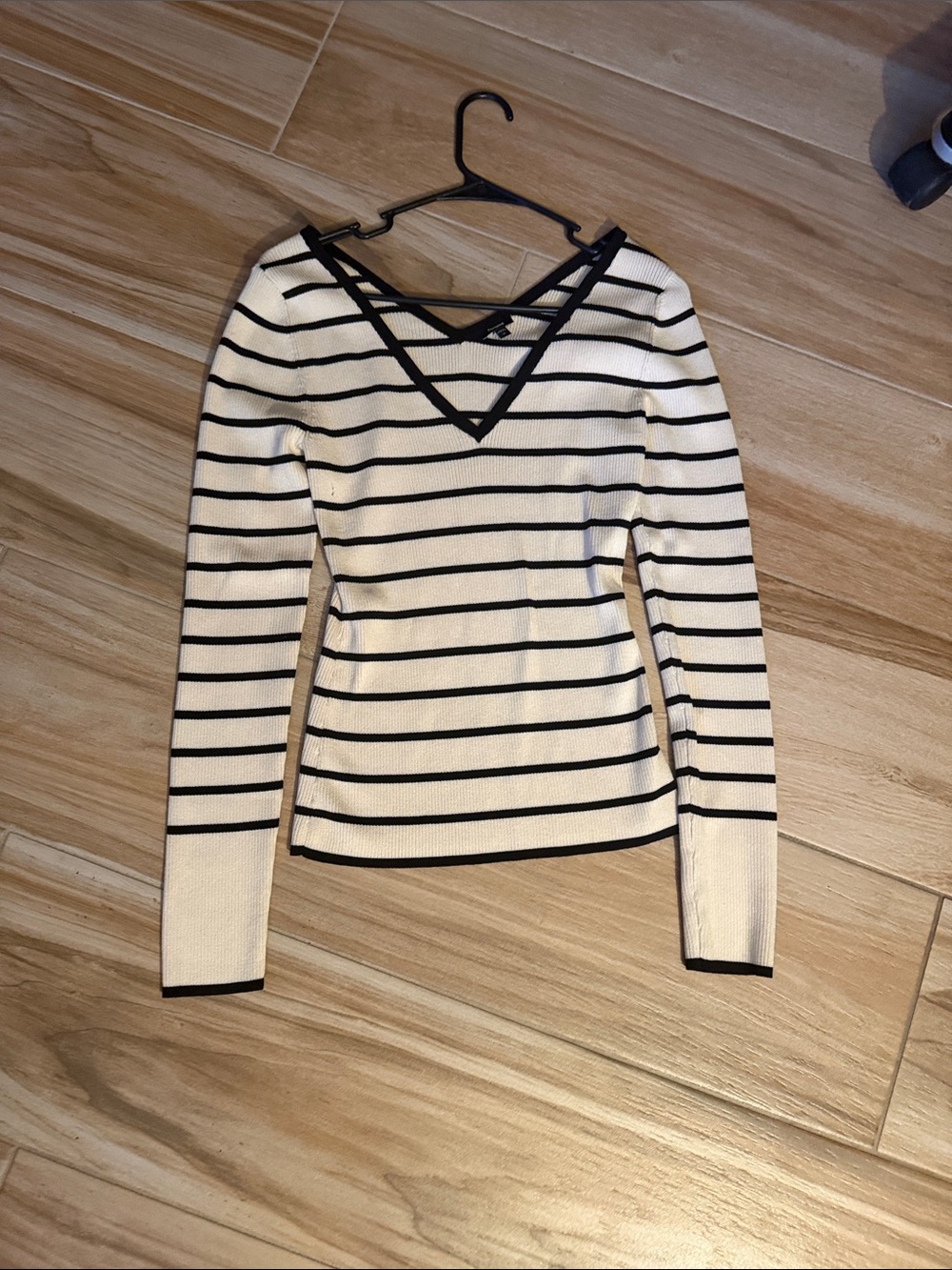 Express Black and White Striped V-Neck Long Sleeve Top